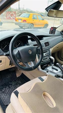 رينو سافران